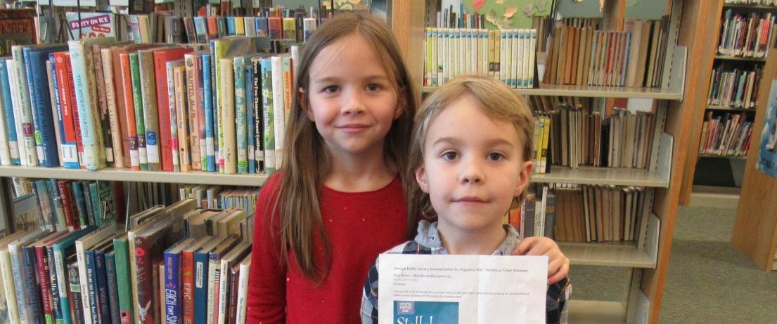 Family wins tickets to ‘Stellaluna’